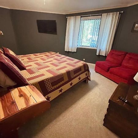 Cabin With Treehouse Views, 3 King Beds, 4 Bunks, And Large Hot Tub! Gatlinburg Εξωτερικό φωτογραφία