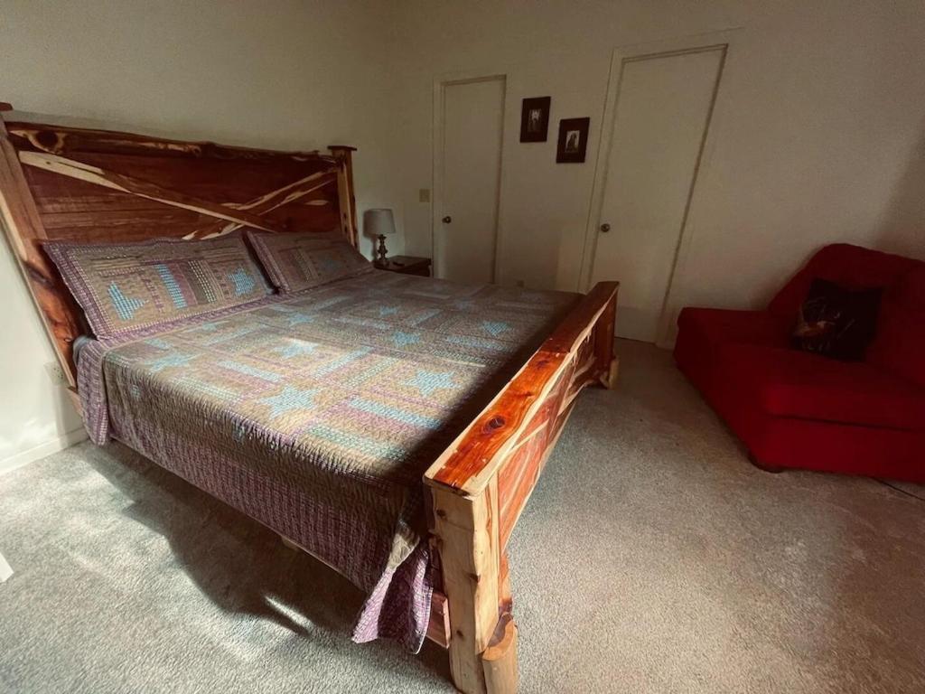 Cabin With Treehouse Views, 3 King Beds, 4 Bunks, And Large Hot Tub! Gatlinburg Εξωτερικό φωτογραφία