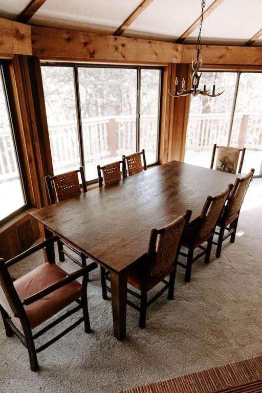Cabin With Treehouse Views, 3 King Beds, 4 Bunks, And Large Hot Tub! Gatlinburg Εξωτερικό φωτογραφία